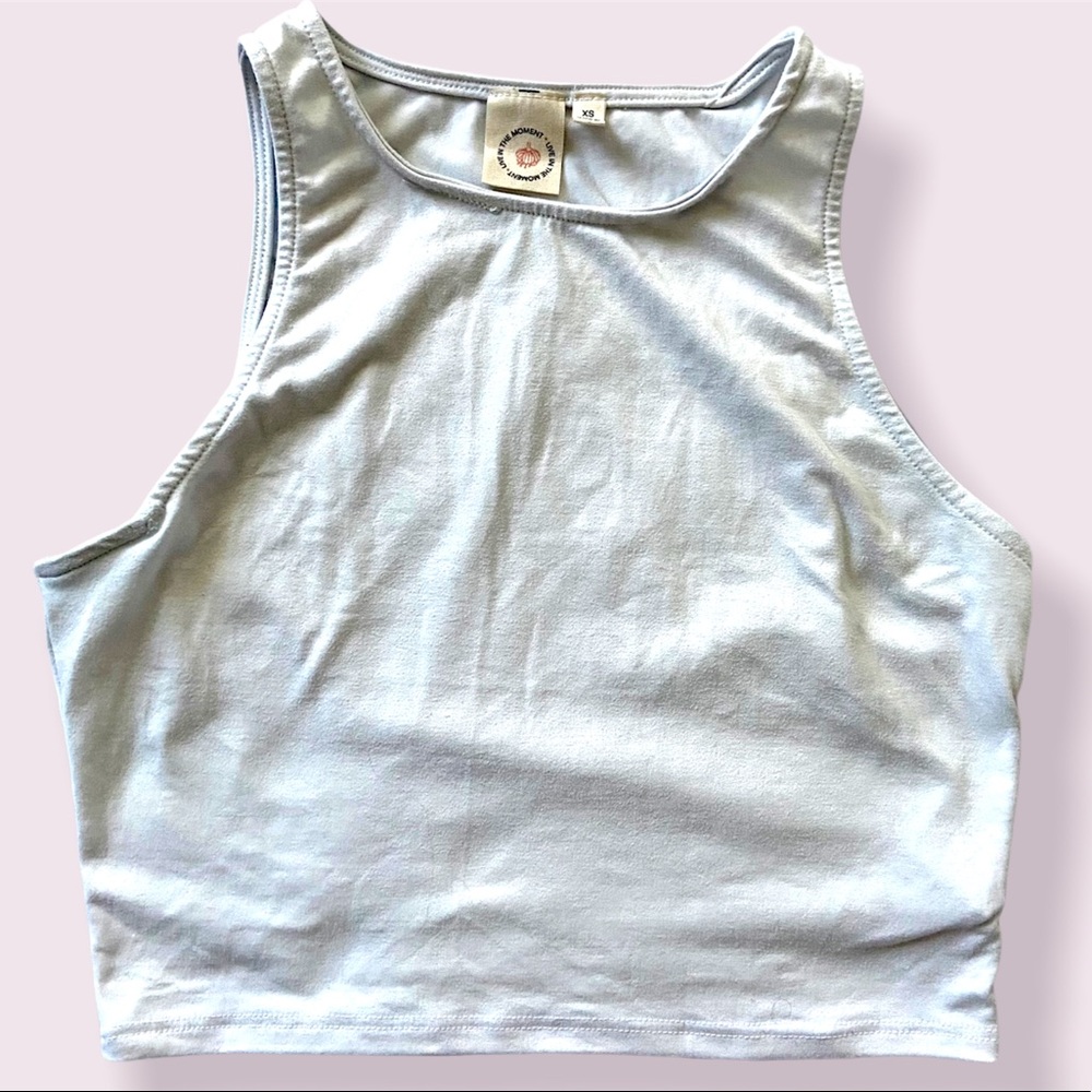 White razor back crop top